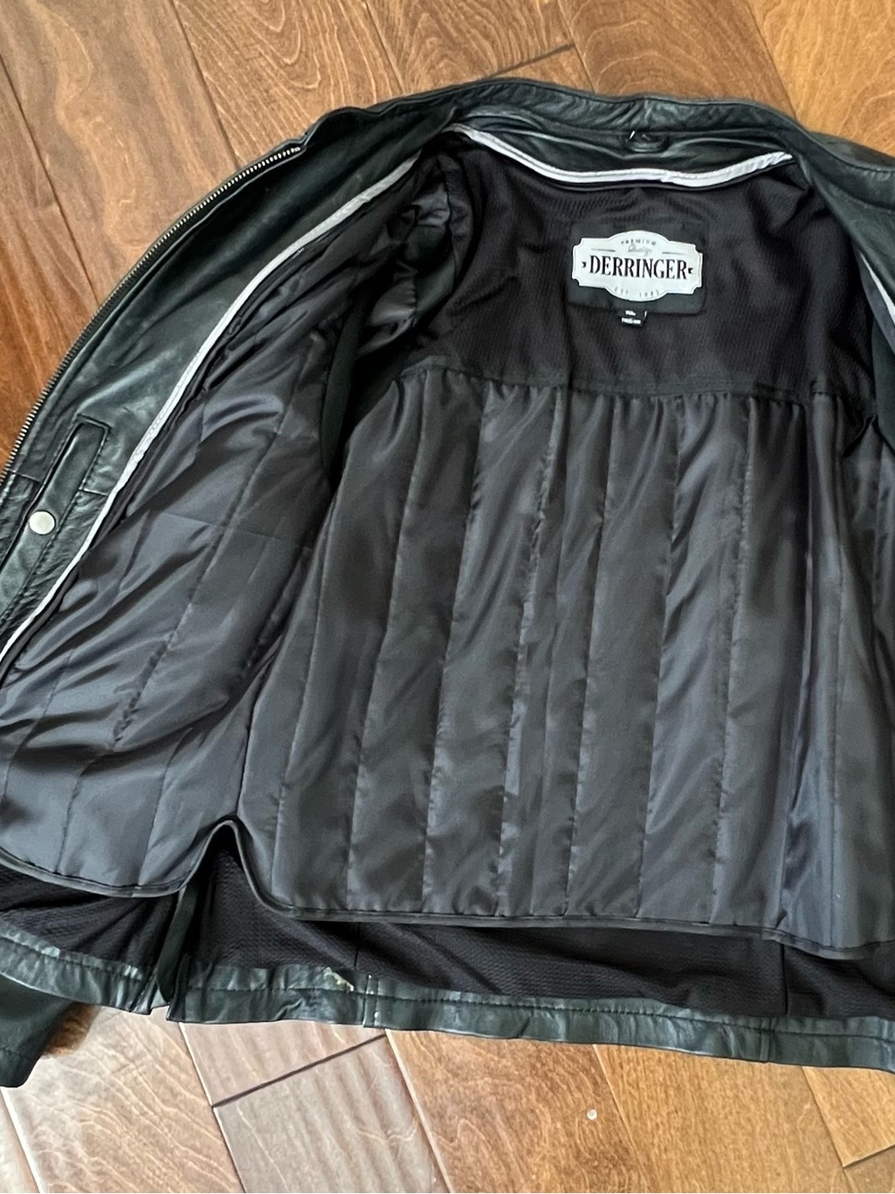 Derringer Genuine Leather Motorcycle Jacket XL Black Cafe‎ Racer Moto Biker NWT - Picture 3 of 3